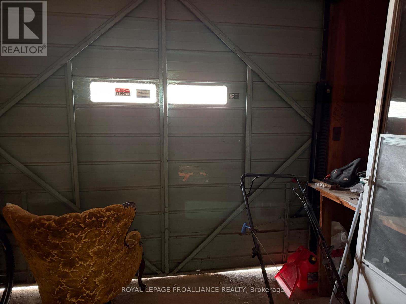 125 JAMES STREET W, Brockville, Ontario, K6V4A3 — Photo 31