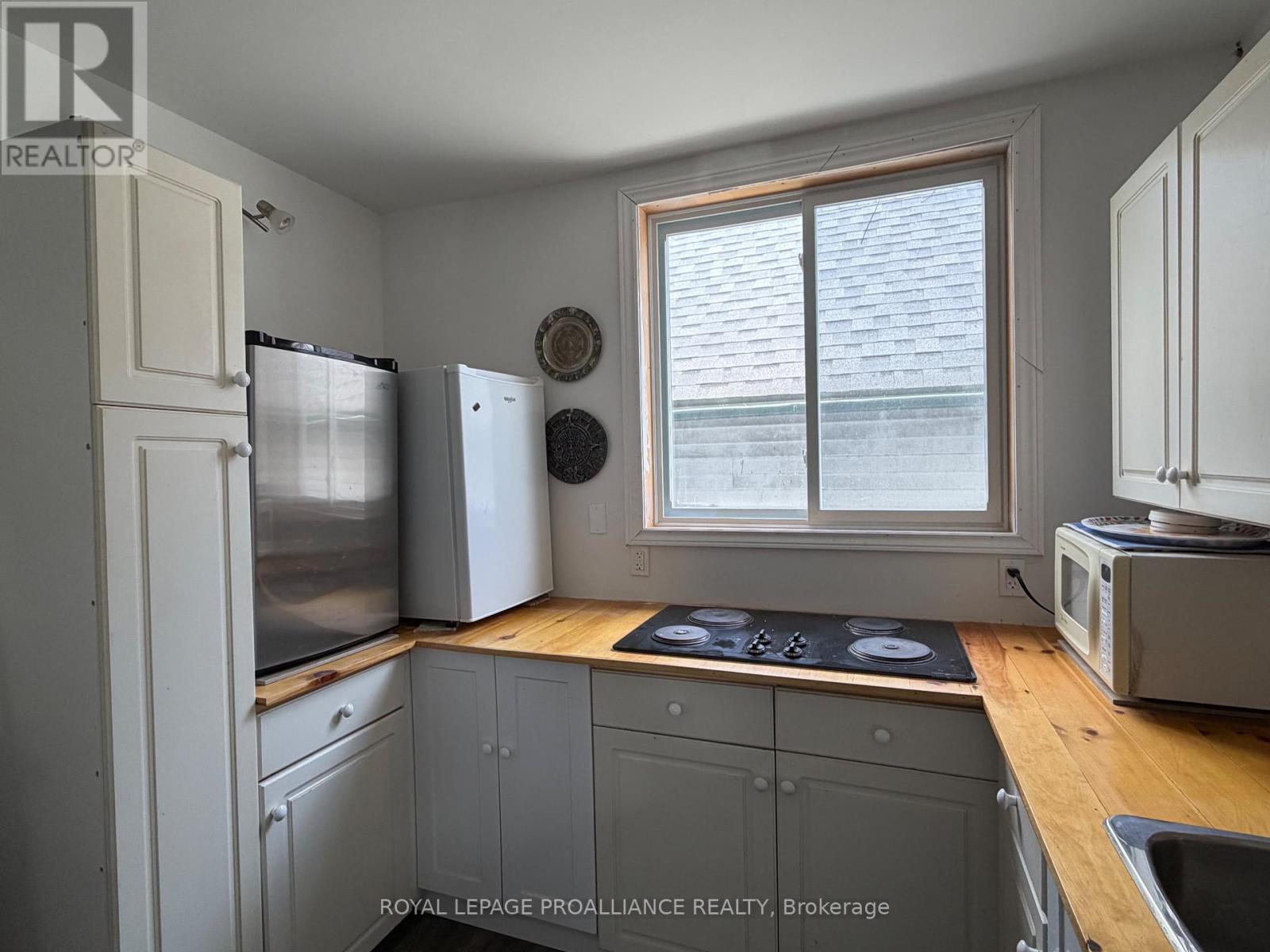 125 JAMES STREET W, Brockville, Ontario, K6V4A3 — Photo 8