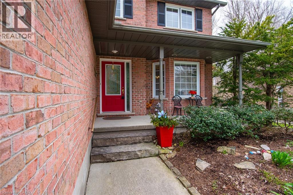 128 EBY Crescent, New Hamburg, Ontario, N3A1Z2 — Photo 3