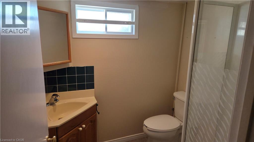 35 BRADLEY Drive, Kitchener, Ontario, N2A1K3 — Photo 14