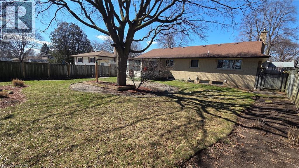 35 BRADLEY Drive, Kitchener, Ontario, N2A1K3 — Photo 17