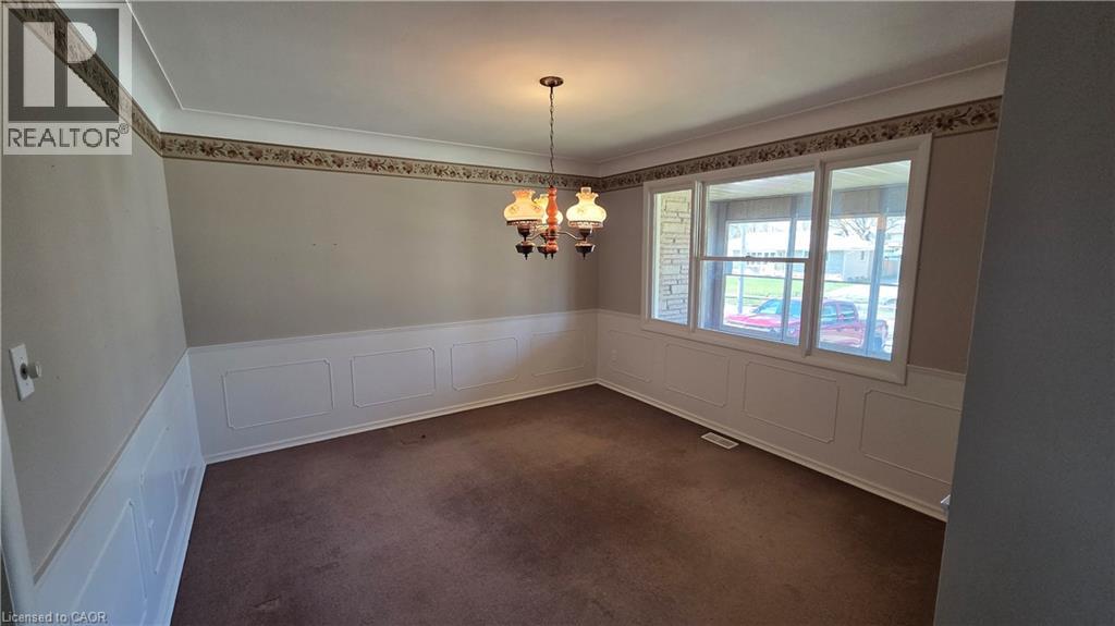 35 BRADLEY Drive, Kitchener, Ontario, N2A1K3 — Photo 8