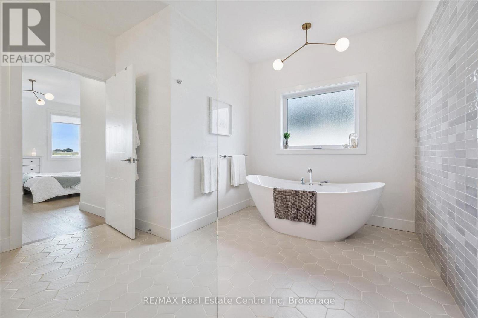 14 FAITH DRIVE, Mapleton, Ontario, N0G1P0 — Photo 20