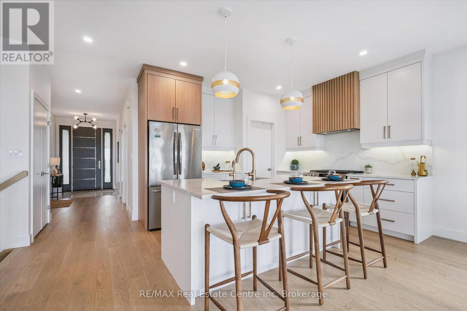 14 FAITH DRIVE, Mapleton, Ontario, N0G1P0 — Photo 3