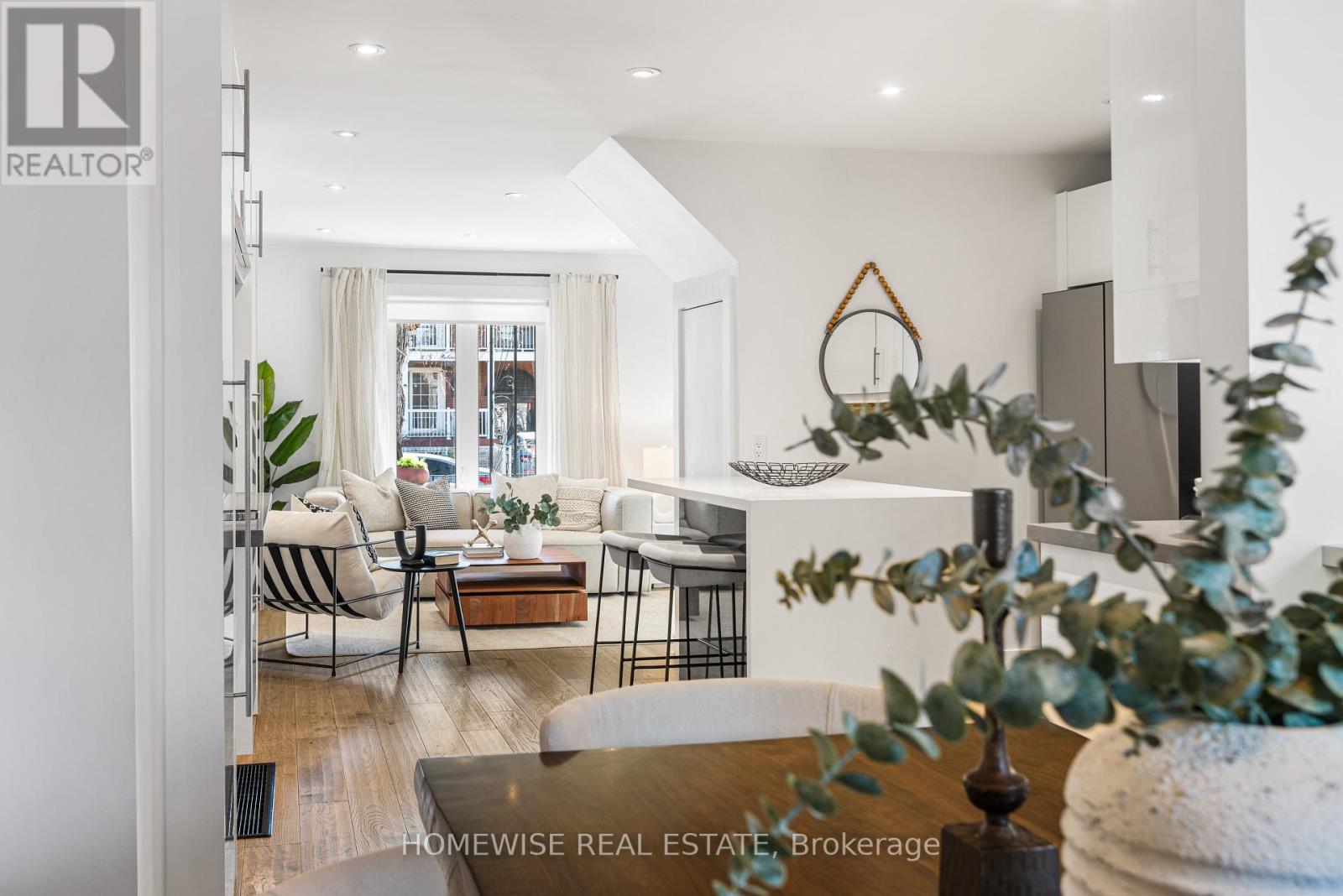 220 ROBINA AVENUE, Toronto (Oakwood Village), Ontario, M6C3Z1 — Photo 8