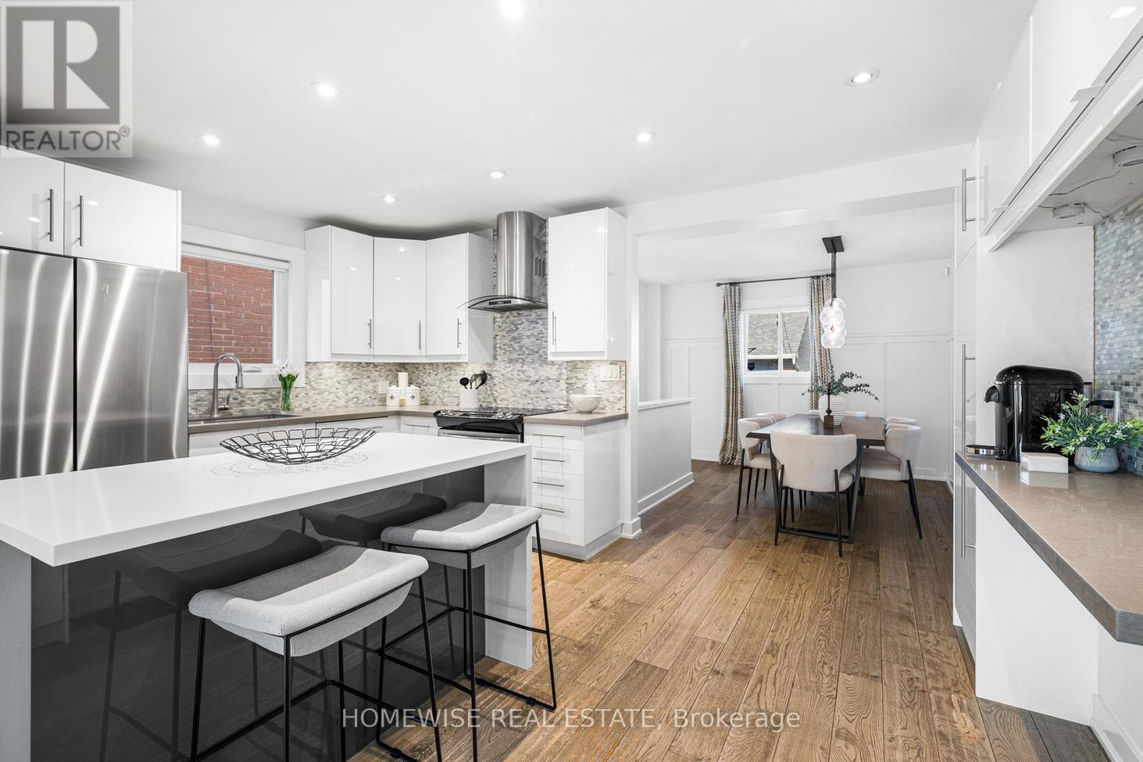 220 ROBINA AVENUE, Toronto (Oakwood Village), Ontario, M6C3Z1 — Photo 9