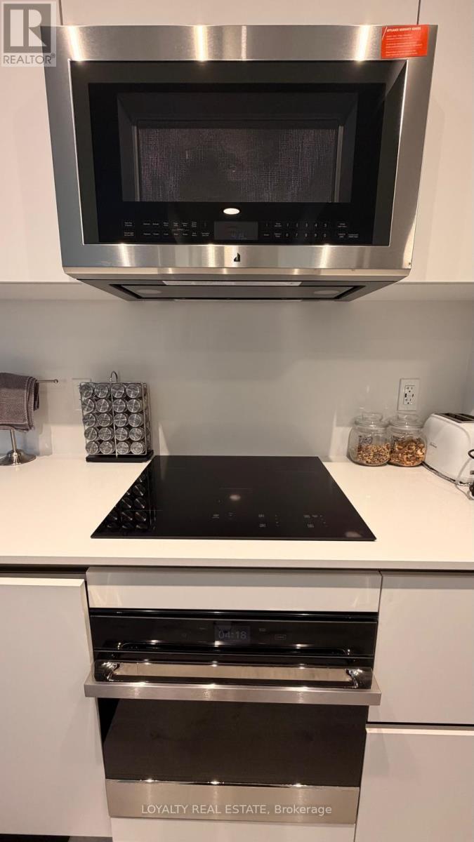 805 - 327 KING STREET W, Toronto (Waterfront Communities), Ontario, M5V1J5 — Photo 6