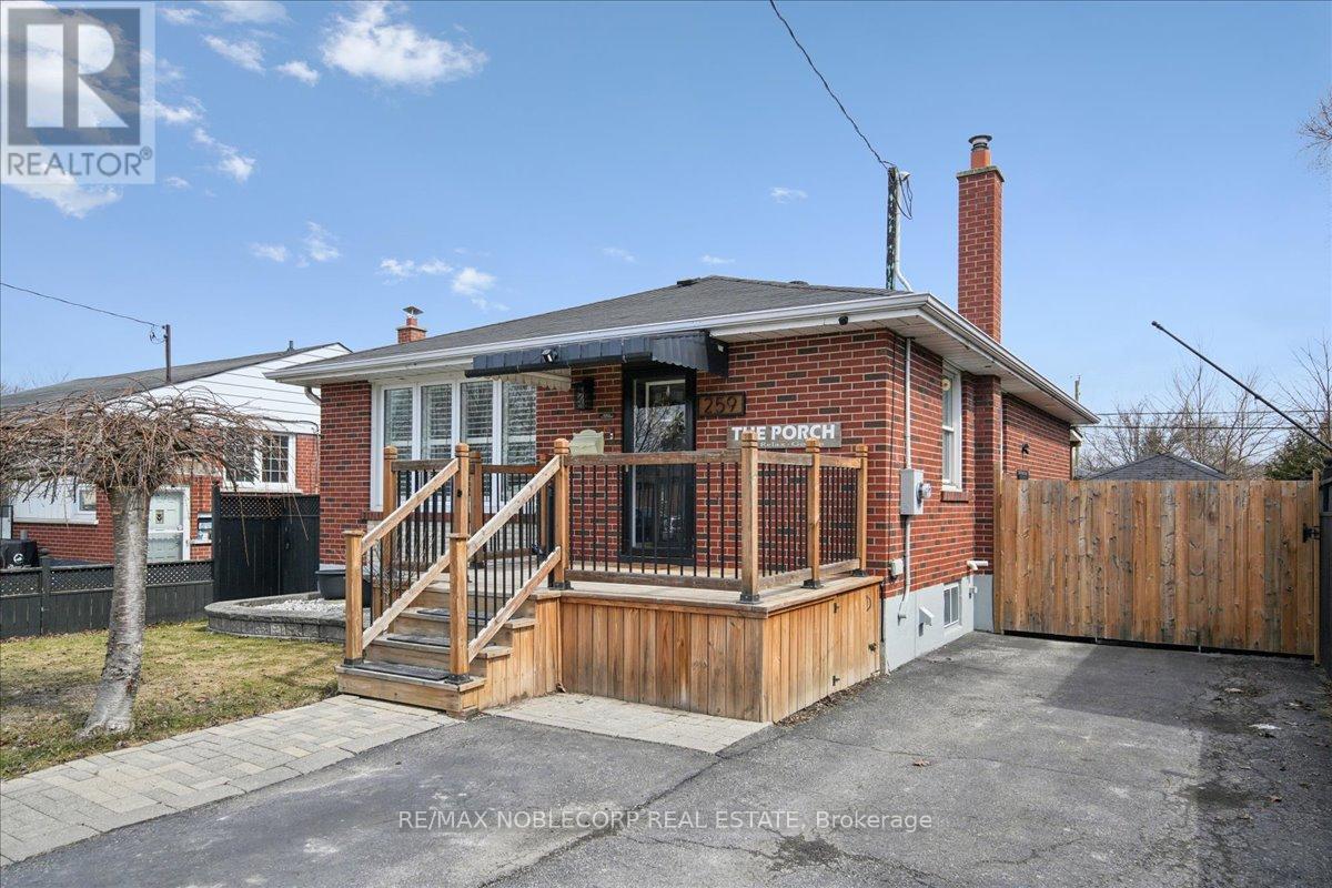 259 FAREWELL STREET, Oshawa (Donevan), Ontario, L1H6L8 — Photo 2