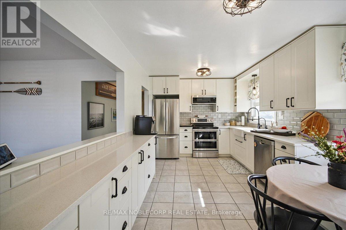 259 FAREWELL STREET, Oshawa (Donevan), Ontario, L1H6L8 — Photo 8