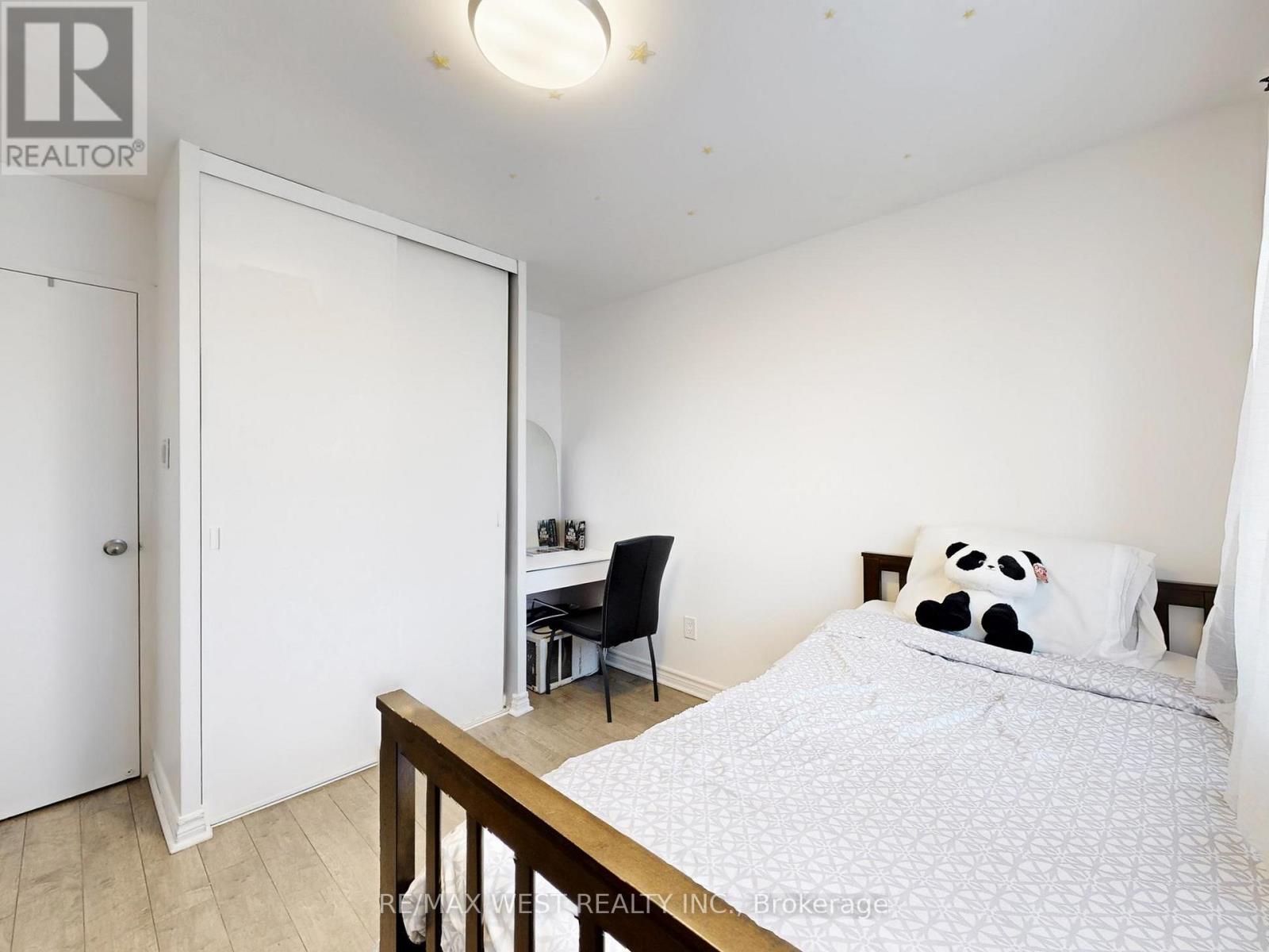 310 - 1660 BLOOR STREET, Mississauga (Applewood), Ontario, L4X1R9 — Photo 11