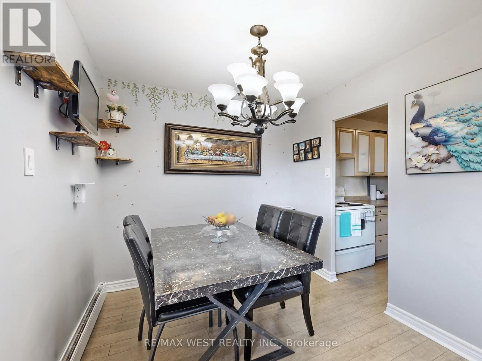 310 - 1660 BLOOR STREET, Mississauga (Applewood), Ontario, L4X1R9 — Photo 5