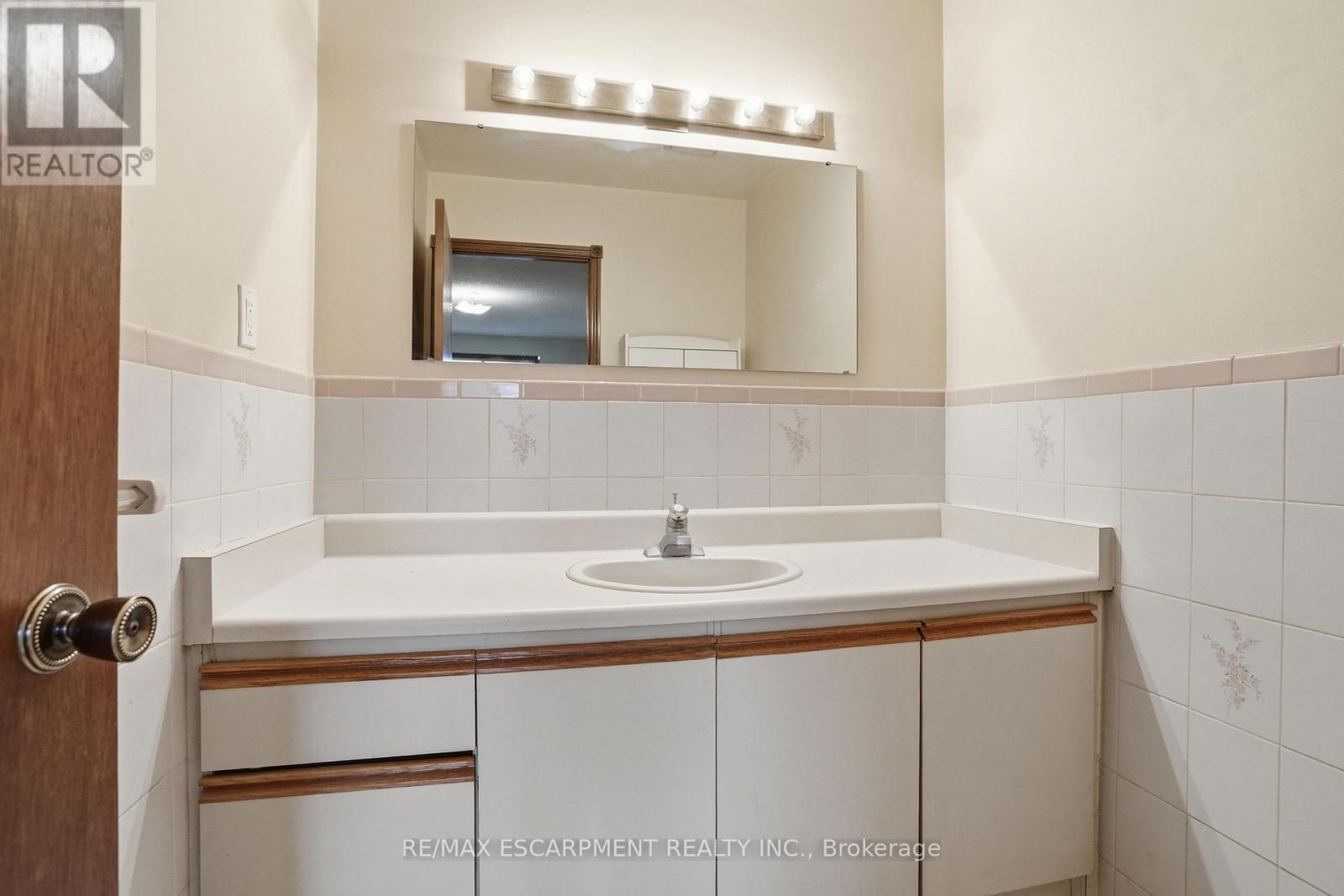 60 REXFORD DRIVE, Hamilton (Randall), Ontario, L8W2L9 — Photo 18