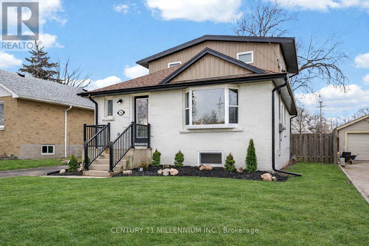 LOWER - 330 EAST 15TH STREET, Hamilton (Hill Park), Ontario, L9A4G5 — Photo 2