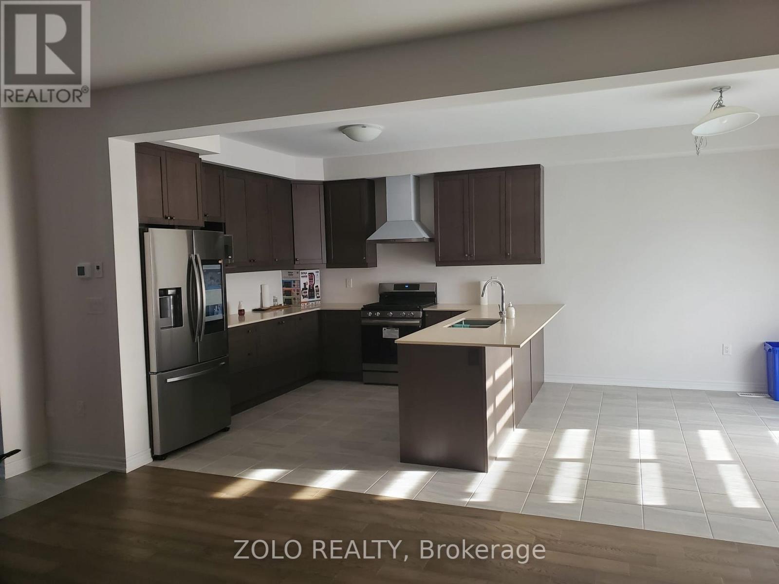 99 TOM BROWN DRIVE, Brant (Paris), Ontario, N3K0H4 — Photo 5