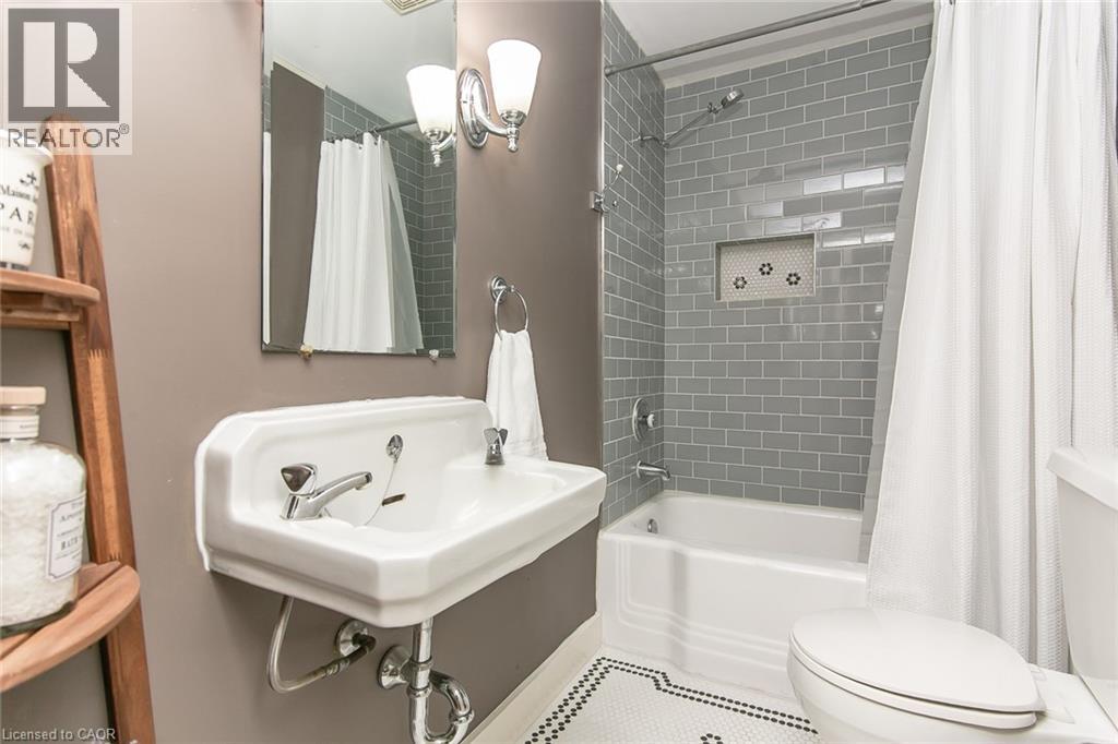 31 FRONT Street, St. Jacobs, Ontario, N0B2N0 — Photo 11