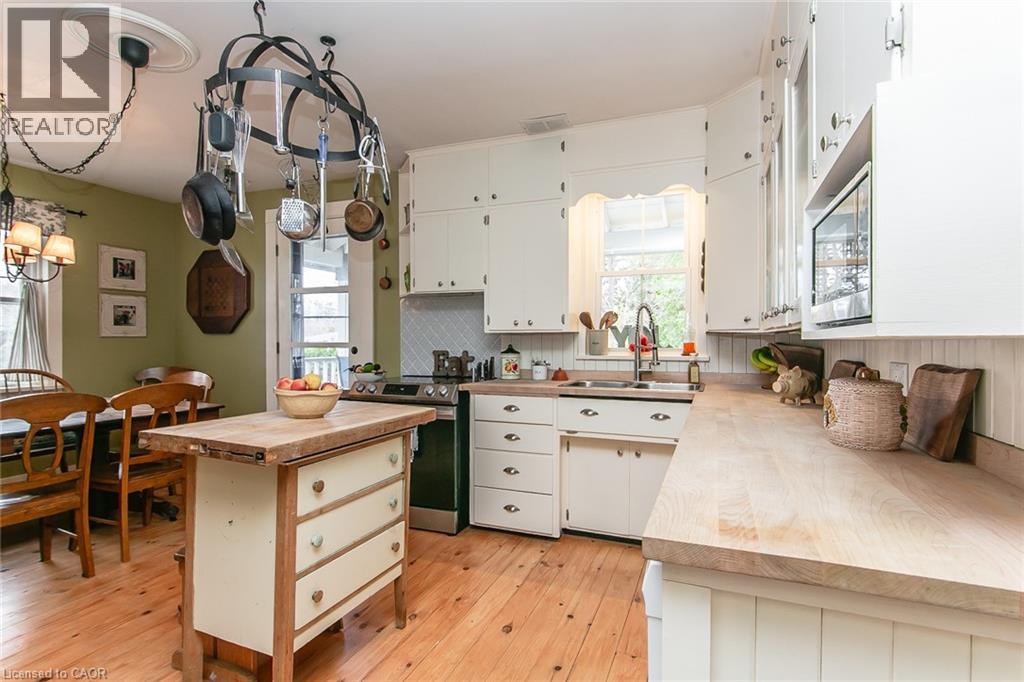 31 FRONT Street, St. Jacobs, Ontario, N0B2N0 — Photo 12