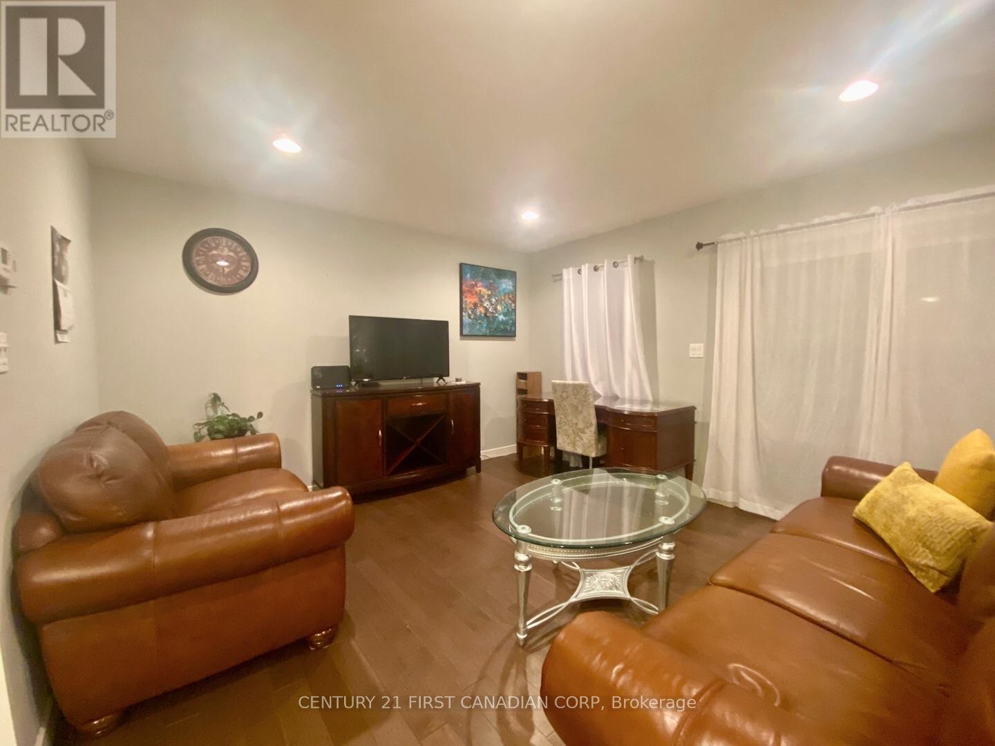 7 EMPIRE PARKWAY, St. Thomas, Ontario, N5R0E9 — Photo 3