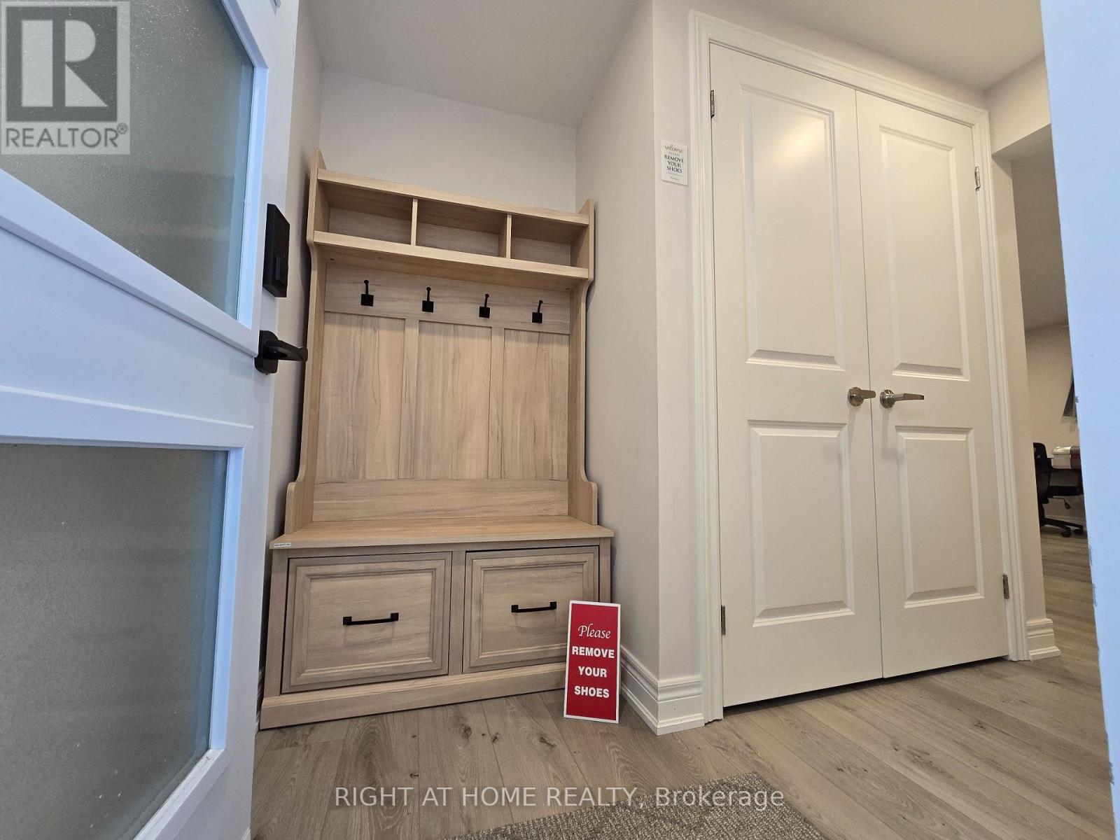 UNIT B - 17 OLSEN DRIVE, Toronto (Parkwoods-Donalda), Ontario, M3A3J1 — Photo 2