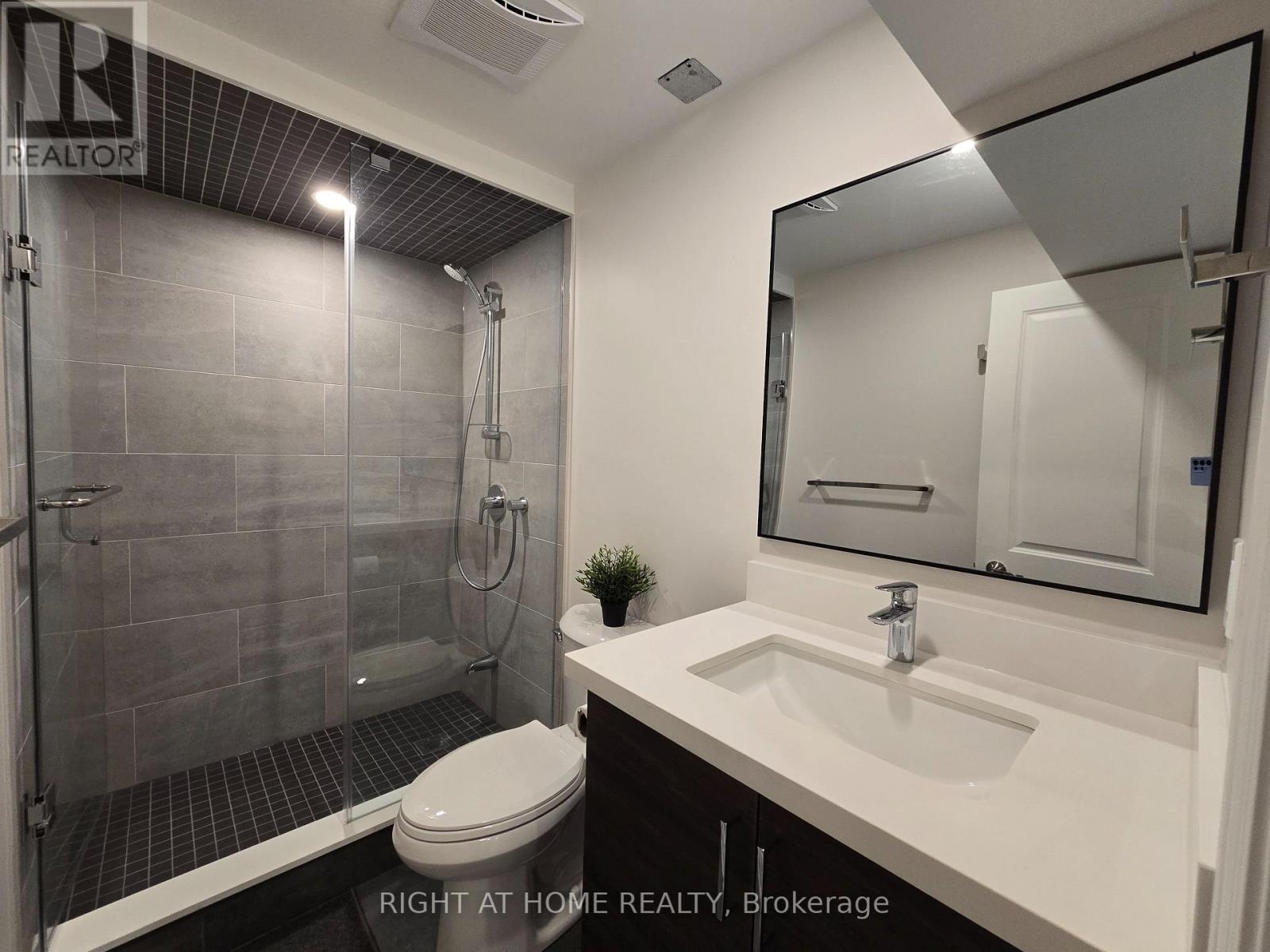 UNIT B - 17 OLSEN DRIVE, Toronto (Parkwoods-Donalda), Ontario, M3A3J1 — Photo 3