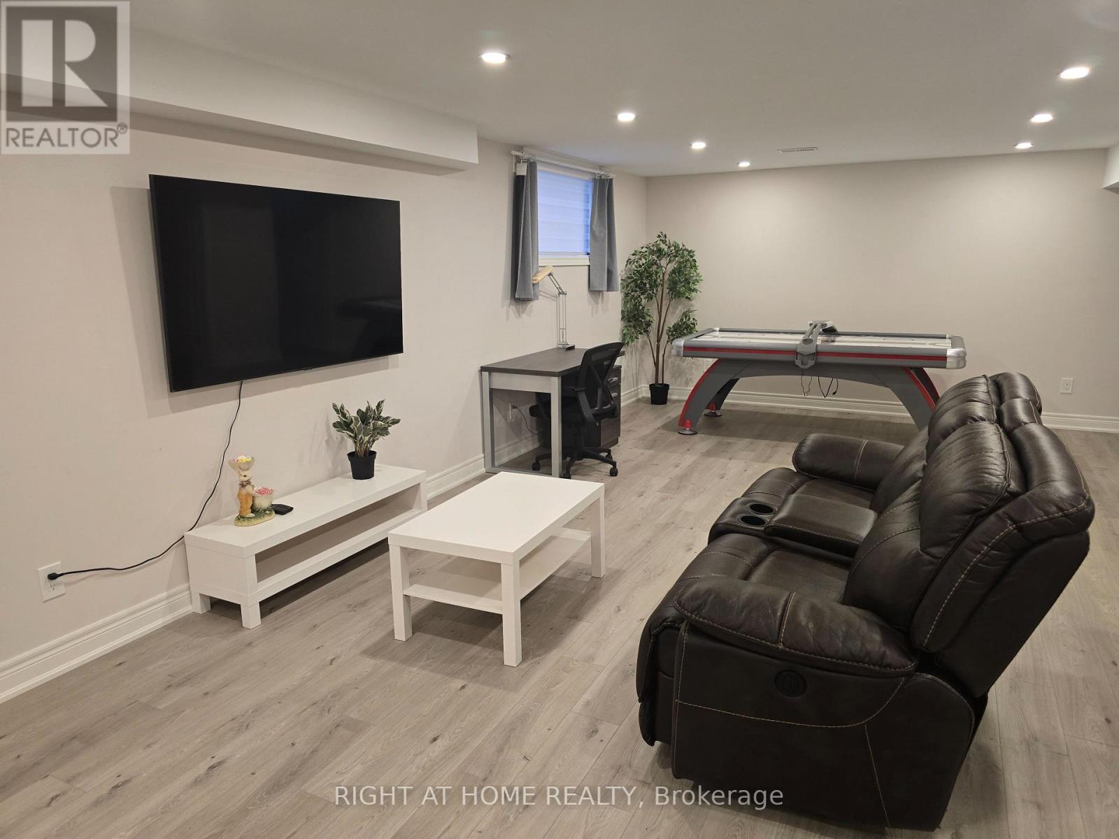 UNIT B - 17 OLSEN DRIVE, Toronto (Parkwoods-Donalda), Ontario, M3A3J1 — Photo 8