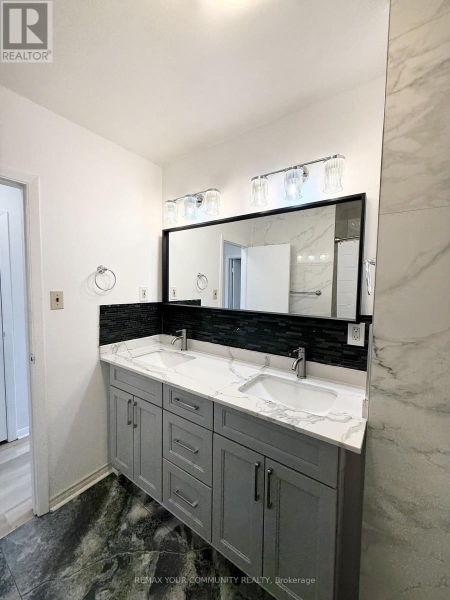 UPPER - 17 REGATTA CRESCENT, Toronto (Newtonbrook West), Ontario, M2R2X7 — Photo 11