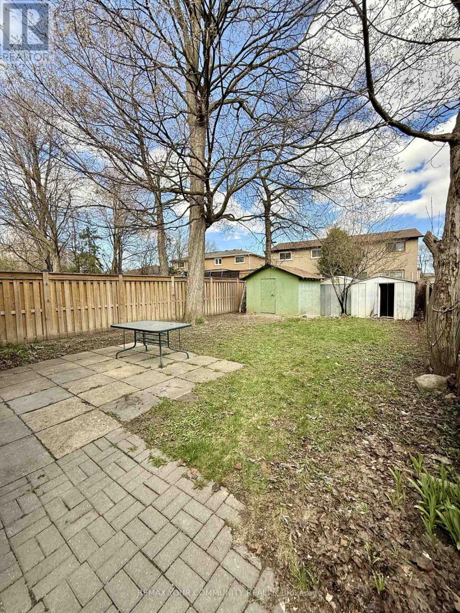 UPPER - 17 REGATTA CRESCENT, Toronto (Newtonbrook West), Ontario, M2R2X7 — Photo 23