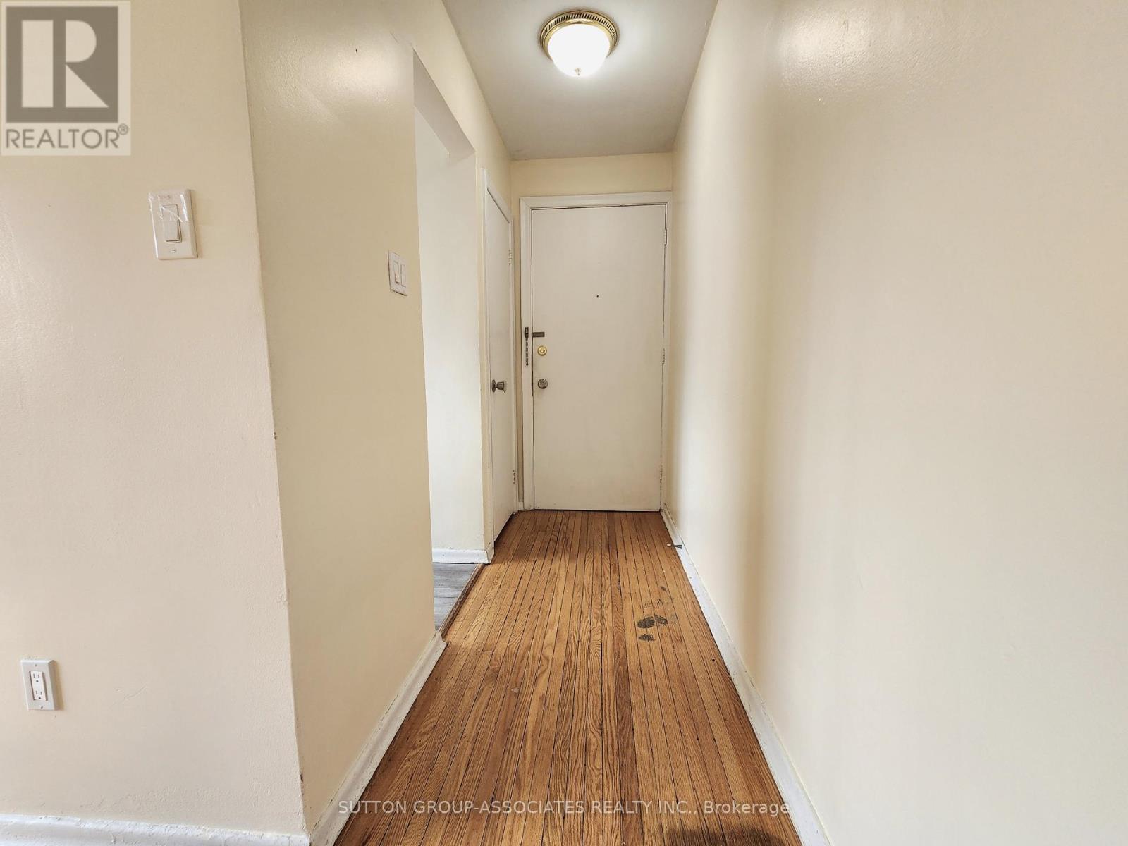 301 - 3 GREENBROOK DRIVE, Toronto (Beechborough-Greenbrook), Ontario, M6M2J8 — Photo 2