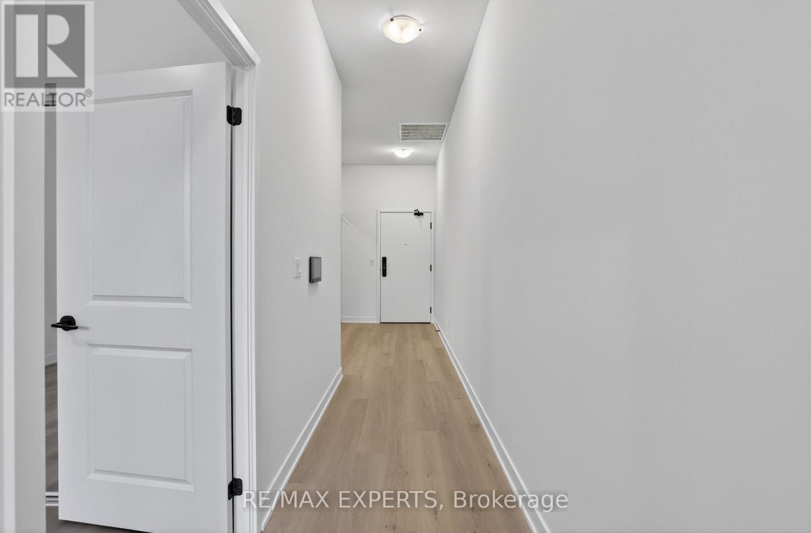 204 - 2075 LAKESHORE ROAD, Burlington (Brant), Ontario, L7R1E2 — Photo 13