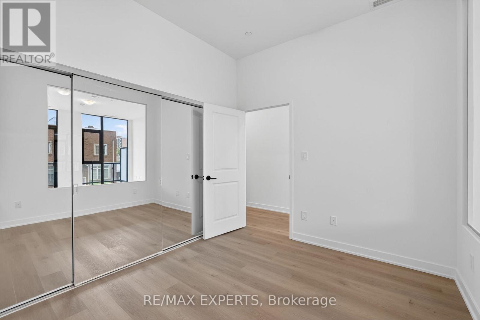 204 - 2075 LAKESHORE ROAD, Burlington (Brant), Ontario, L7R1E2 — Photo 26