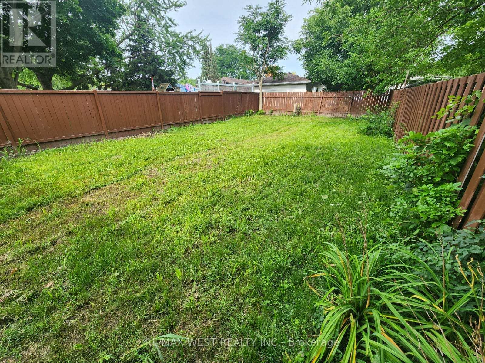 10658 ATWATER CRESCENT, Windsor, Ontario, N8R1N6 — Photo 35
