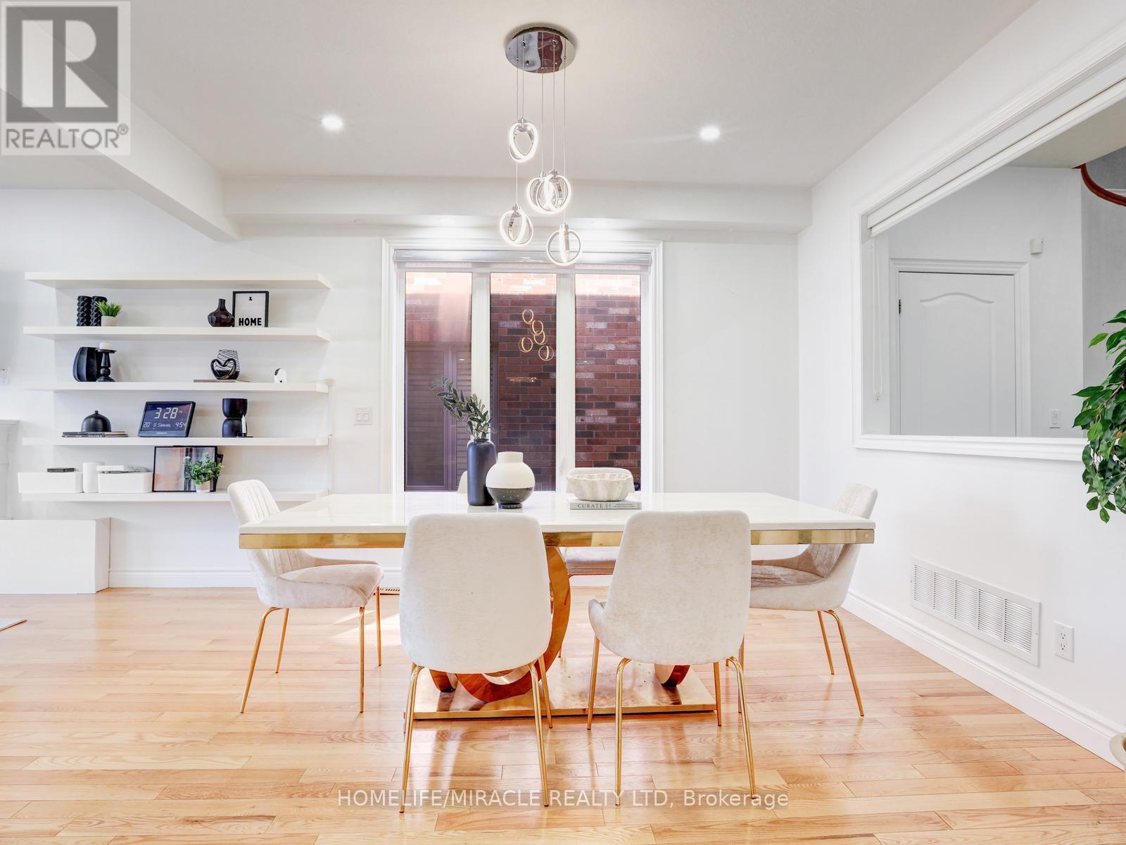 584 PINERY TRAIL, Waterloo, Ontario, N2V2Y3 — Photo 10