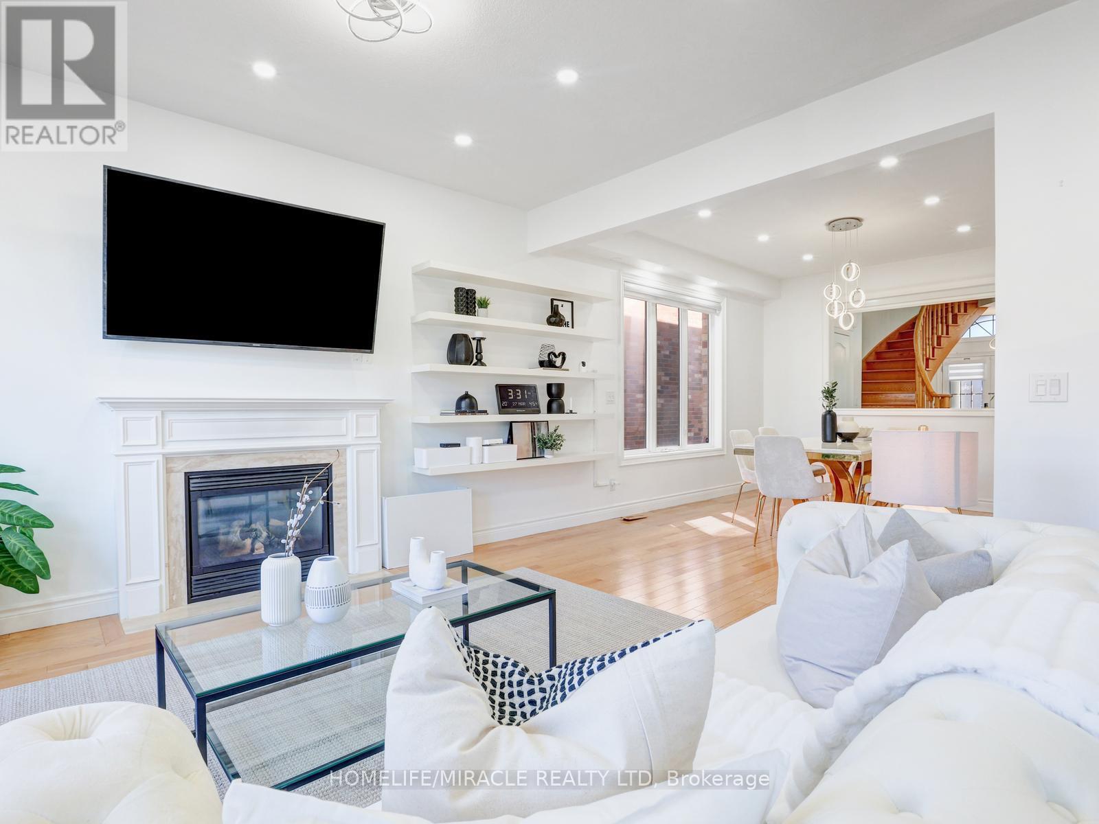 584 PINERY TRAIL, Waterloo, Ontario, N2V2Y3 — Photo 12