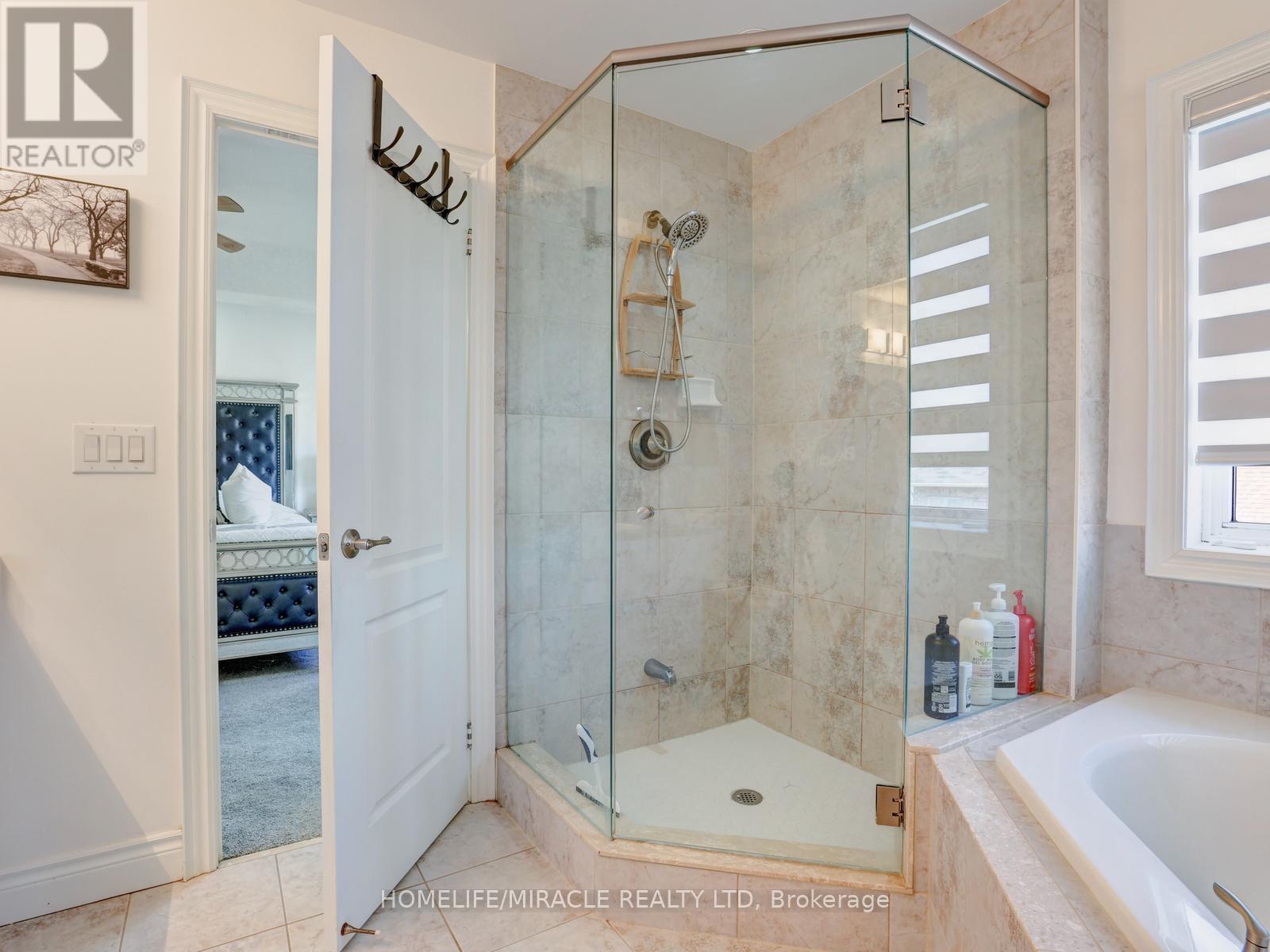 584 PINERY TRAIL, Waterloo, Ontario, N2V2Y3 — Photo 37