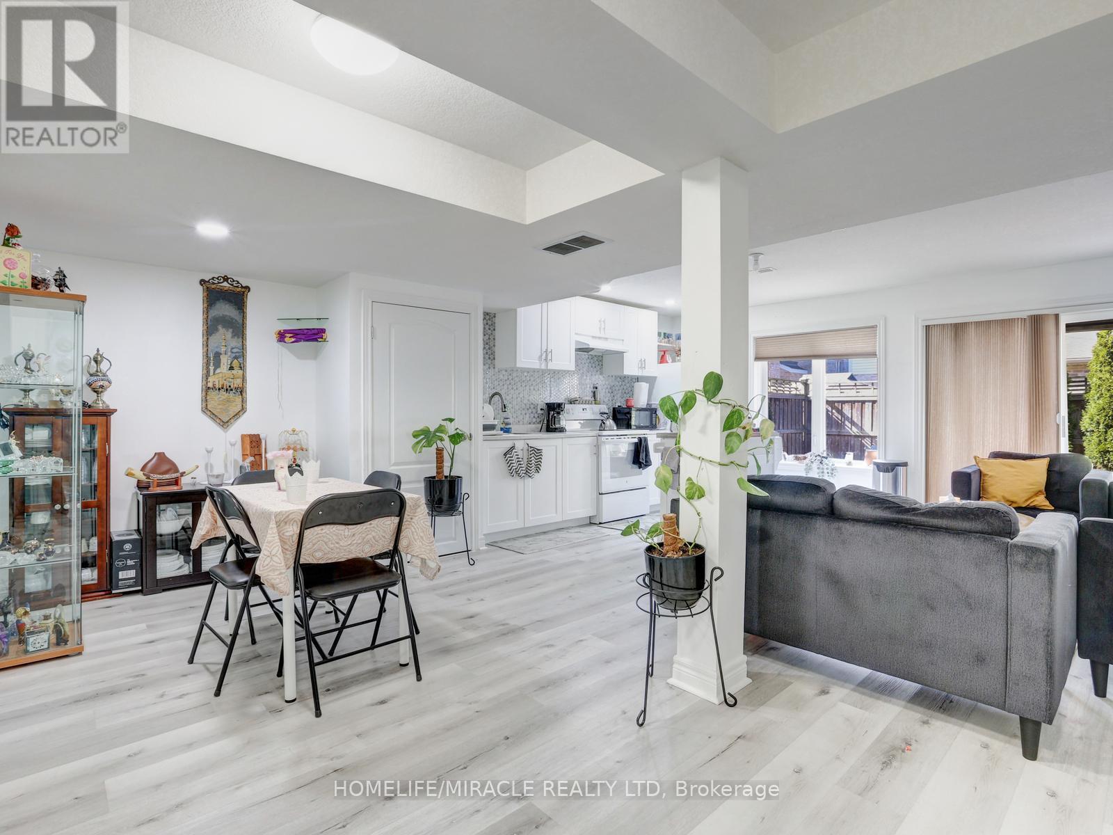 584 PINERY TRAIL, Waterloo, Ontario, N2V2Y3 — Photo 38