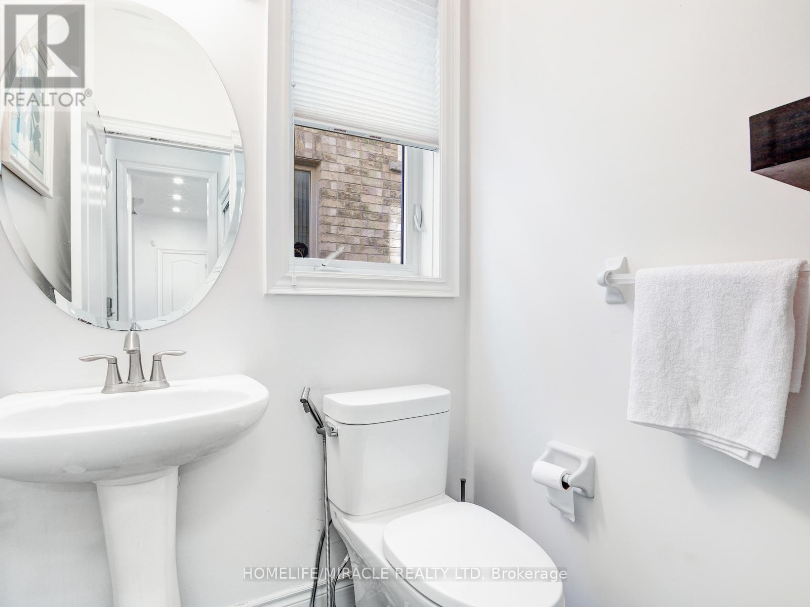 584 PINERY TRAIL, Waterloo, Ontario, N2V2Y3 — Photo 7