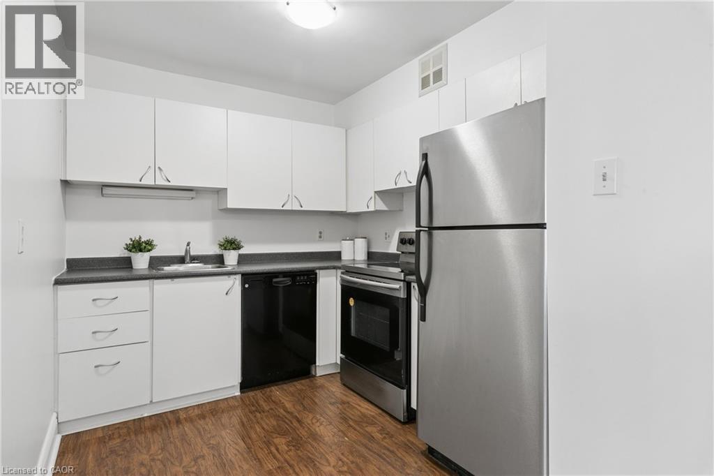 15 HOFSTETTER Avenue Unit# 106, Kitchener, Ontario, N2A3Z7 — Photo 8