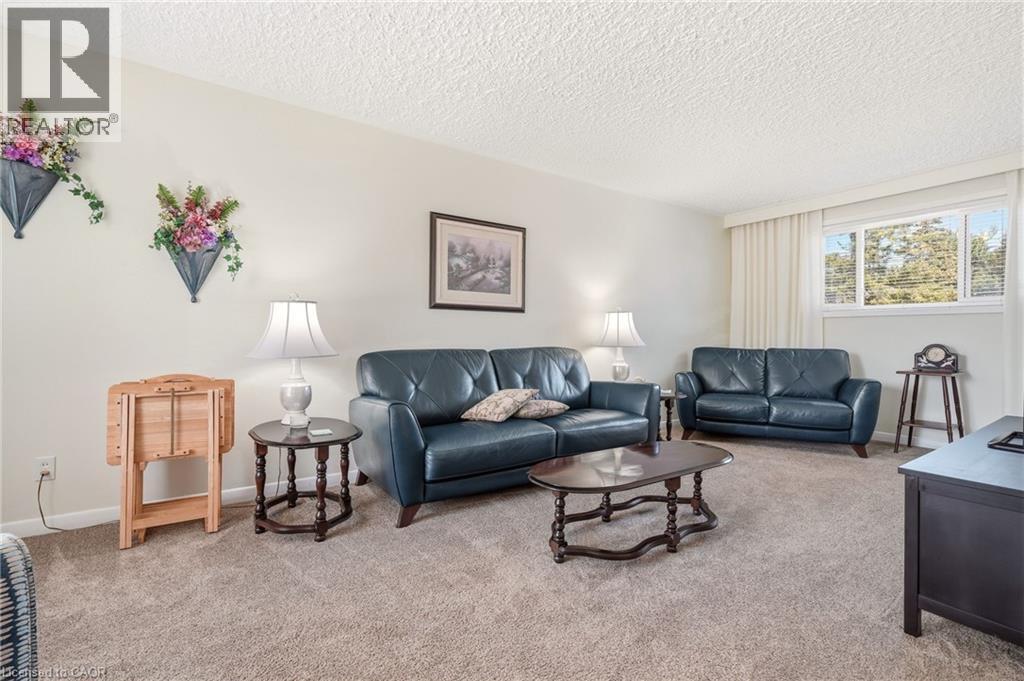 491 WARMINSTER Drive, Oakville, Ontario, L6L4N4 — Photo 5