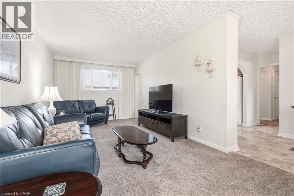 491 WARMINSTER Drive, Oakville, Ontario, L6L4N4 — Photo 6
