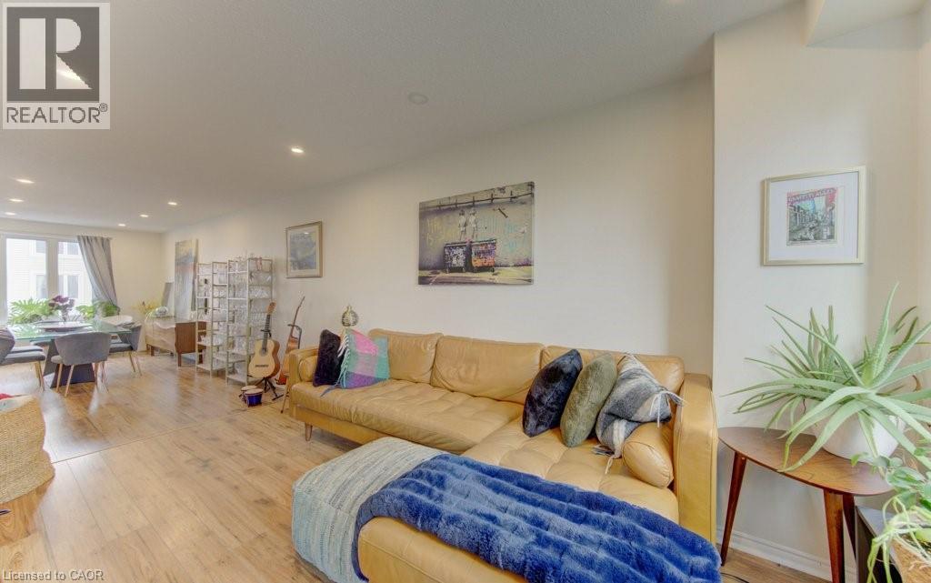 132 BRIGHTON Street Unit# 28, Waterloo, Ontario, N2J4S6 — Photo 11