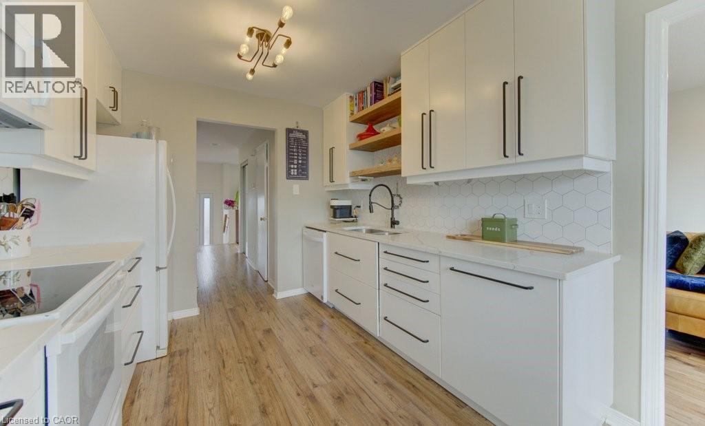 132 BRIGHTON Street Unit# 28, Waterloo, Ontario, N2J4S6 — Photo 17