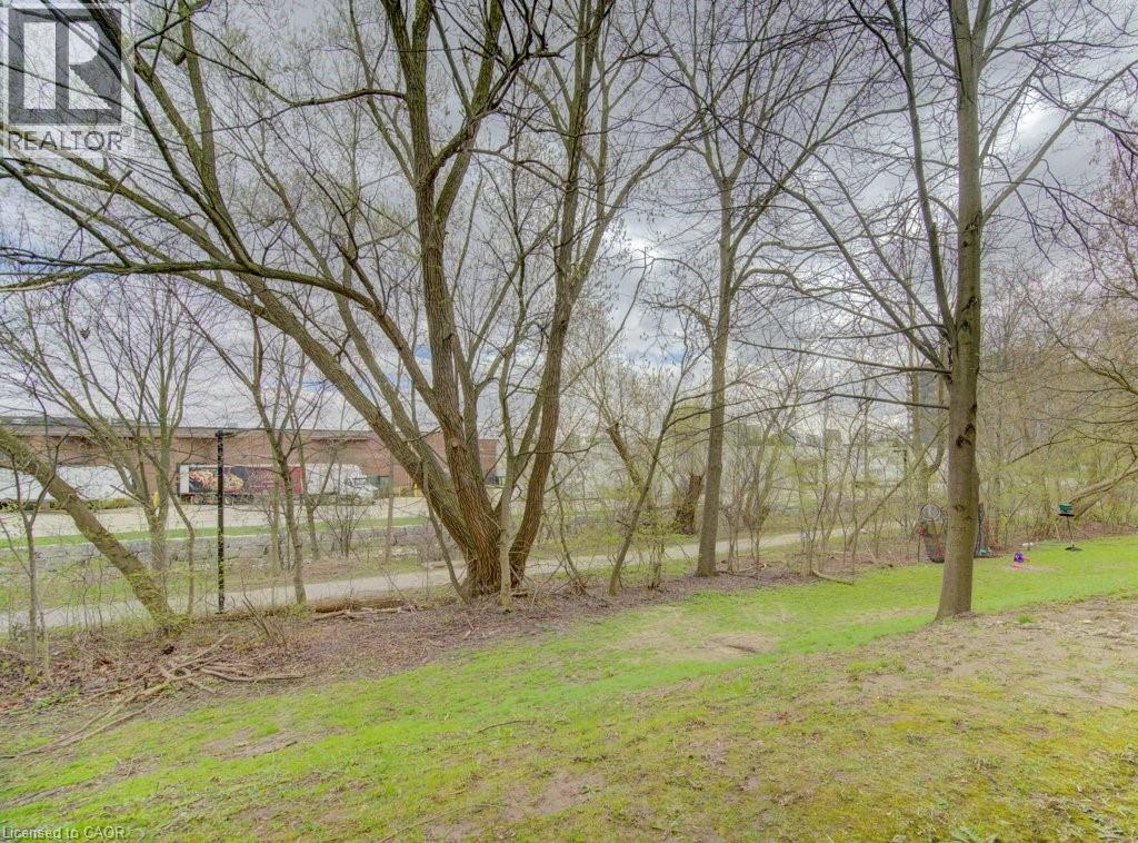 132 BRIGHTON Street Unit# 28, Waterloo, Ontario, N2J4S6 — Photo 34