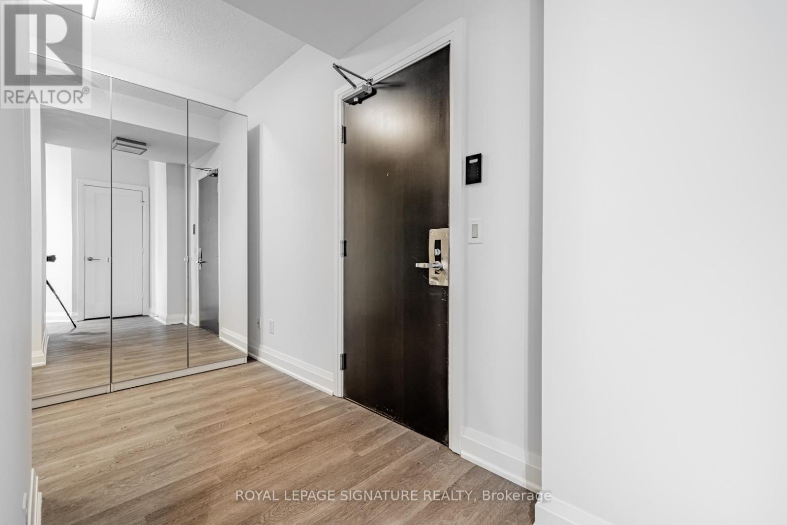 1208 - 2 ANNDALE DRIVE, Toronto (Willowdale East), Ontario, M2N0G5 — Photo 4