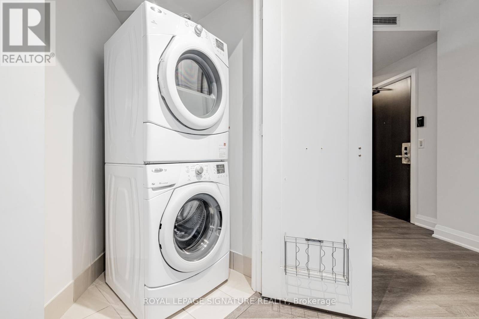 1208 - 2 ANNDALE DRIVE, Toronto (Willowdale East), Ontario, M2N0G5 — Photo 6