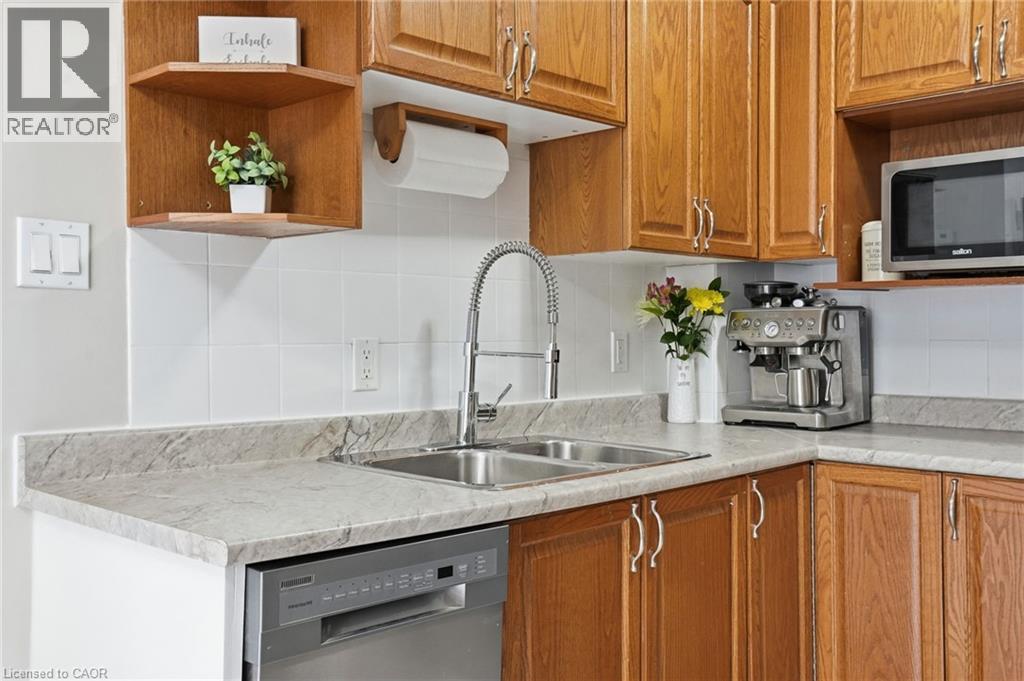 914 MOHAWK Road Unit# 7, Hamilton, Ontario, L8T2R8 — Photo 13