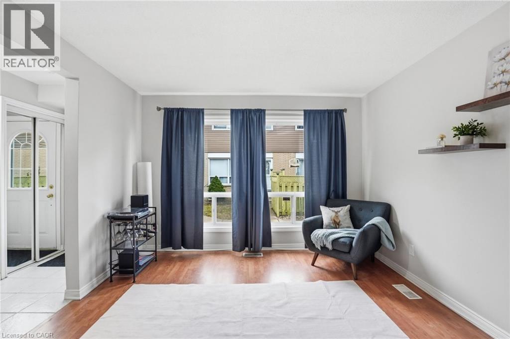 914 MOHAWK Road Unit# 7, Hamilton, Ontario, L8T2R8 — Photo 9