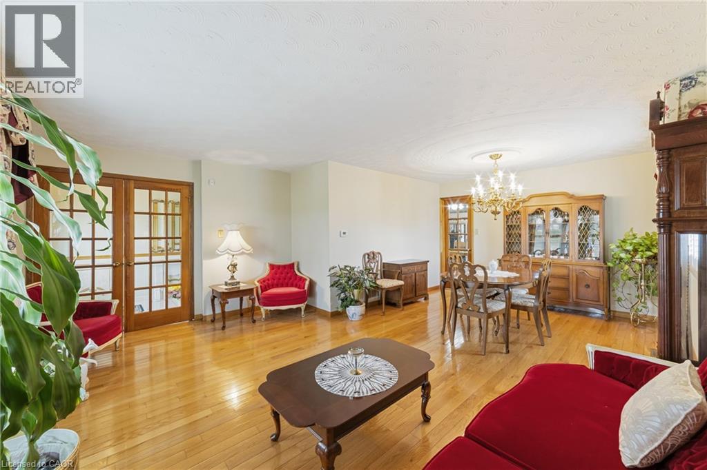 546 DICENZO Drive, Hamilton, Ontario, L9C2C3 — Photo 11