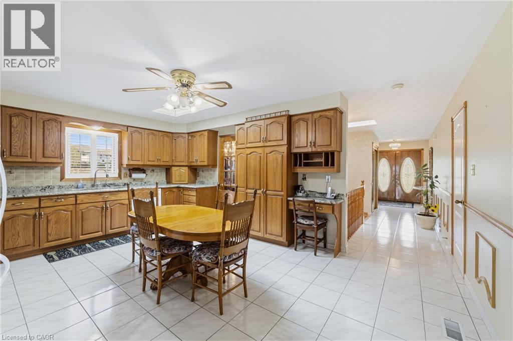 546 DICENZO Drive, Hamilton, Ontario, L9C2C3 — Photo 13