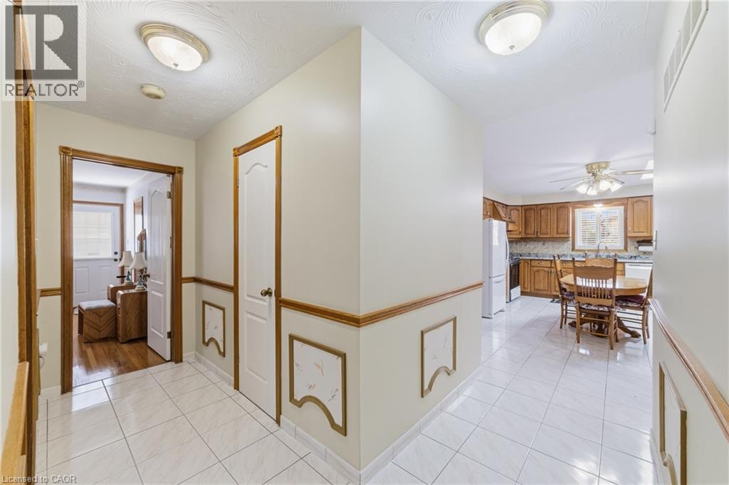 546 DICENZO Drive, Hamilton, Ontario, L9C2C3 — Photo 19