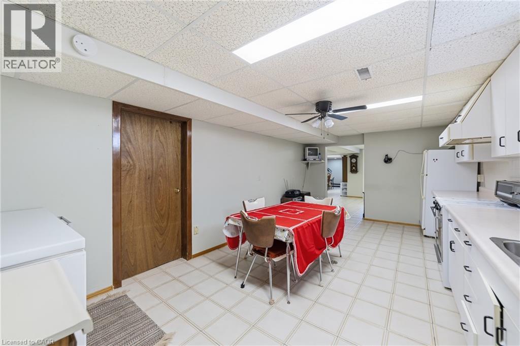 546 DICENZO Drive, Hamilton, Ontario, L9C2C3 — Photo 36