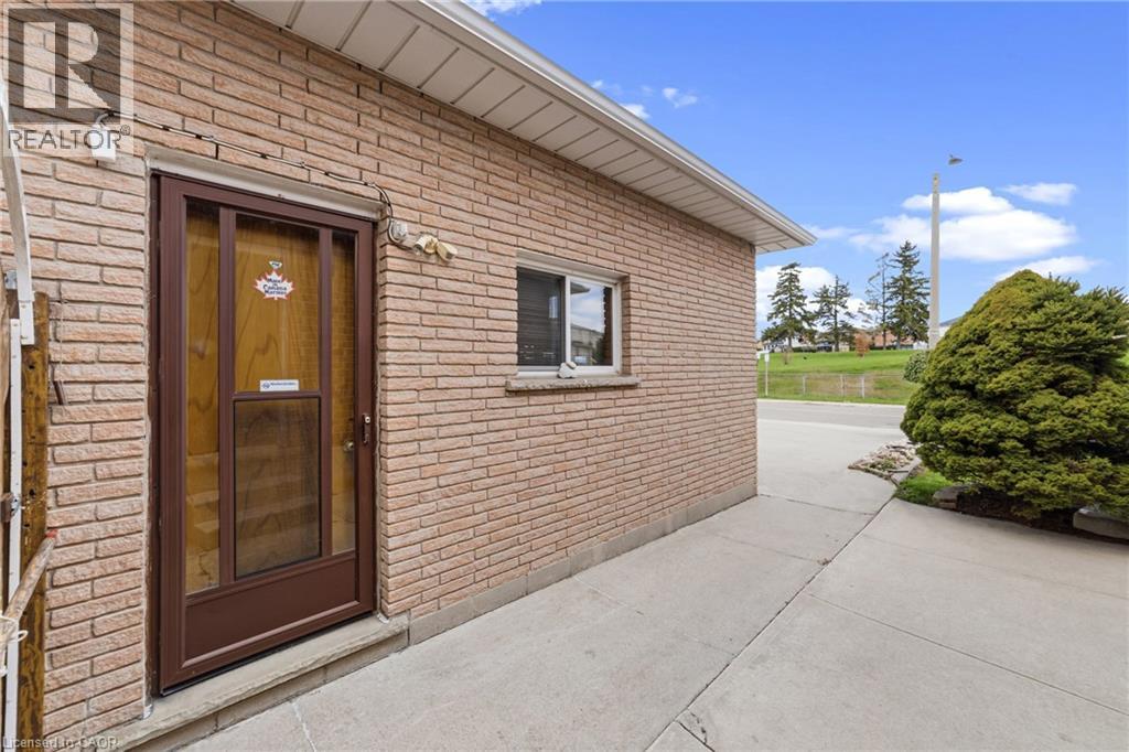 546 DICENZO Drive, Hamilton, Ontario, L9C2C3 — Photo 37